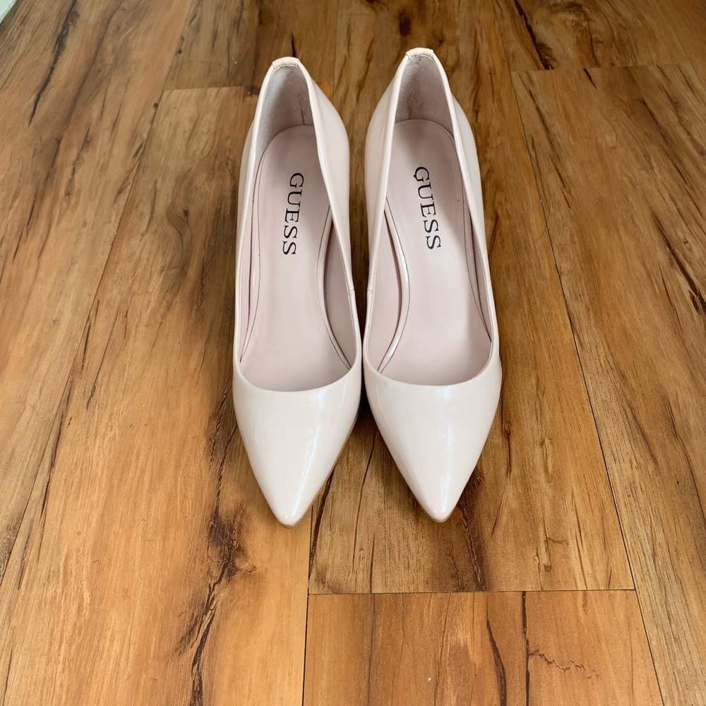 Guess light pink high heel shoes( size 5 1/2)